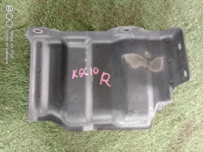 Защита двигателя Toyota Passo KGC10 1KR правая (б/у)