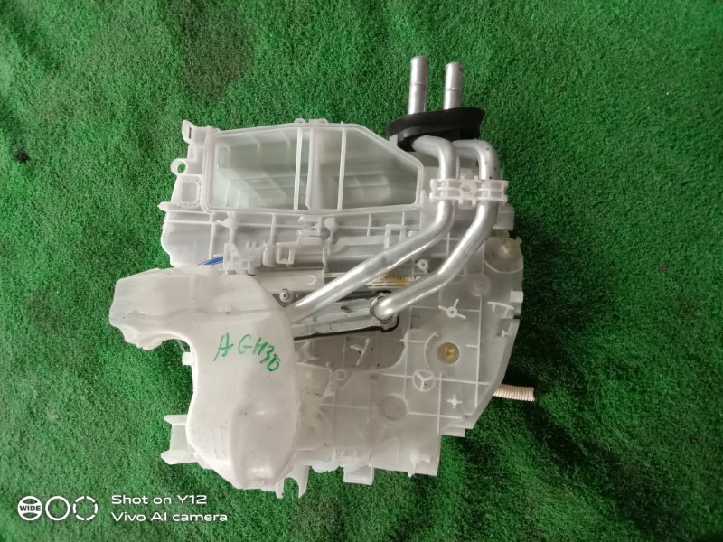Радиатор печки Toyota Vellfire AGH30 2AR (б/у)