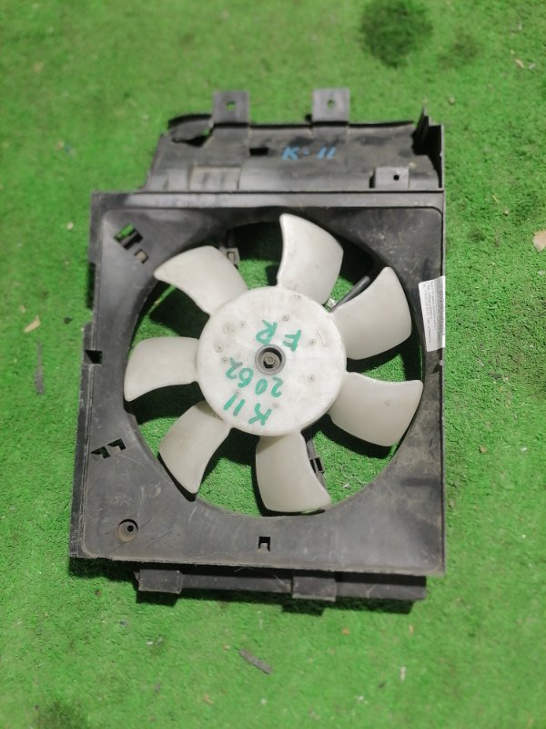 Диффузор радиатора Nissan March K11 CG10 (б/у)