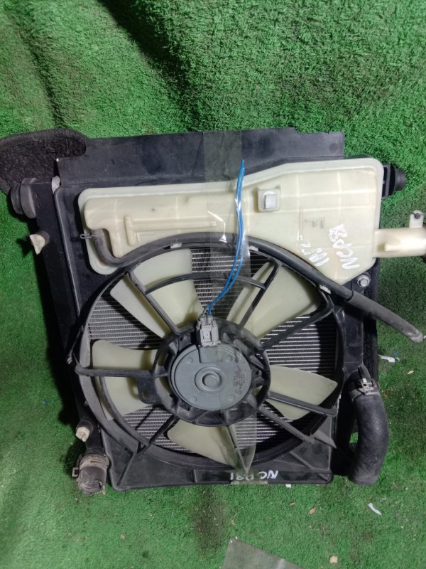 Радиатор основной Toyota Sienta NCP81 (б/у)