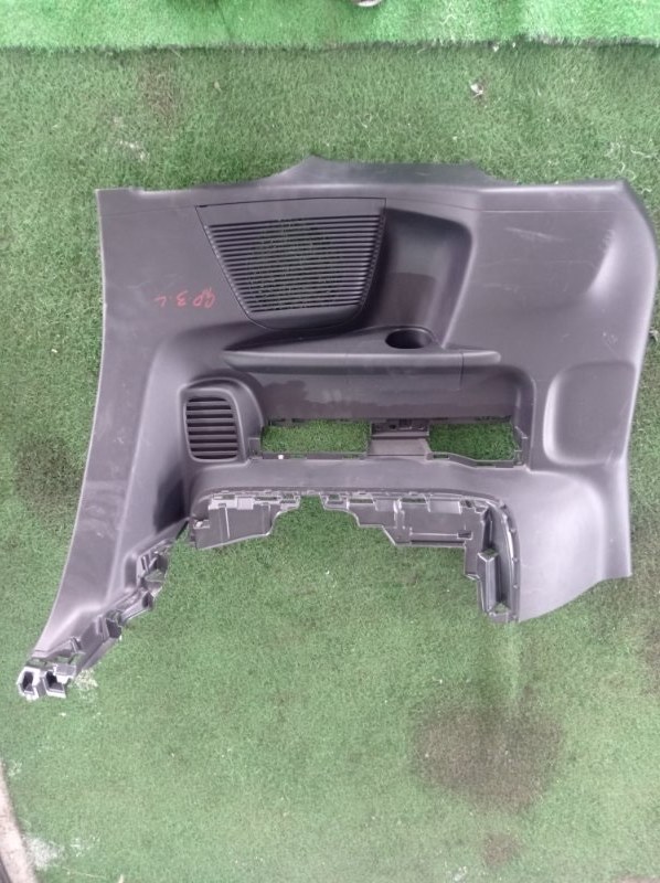 Обшивка багажника Honda Freed GB3 L15A задняя левая (б/у)