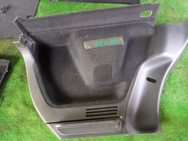 Полка багажника Honda Vezel RU1 L15B 2019 (б/у)
