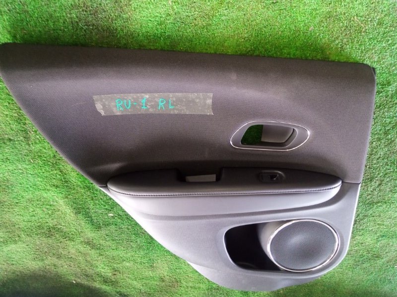 Обшивка дверей Honda Vezel RU1 L15B 2019 задняя левая (б/у)