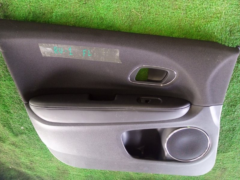 Обшивка дверей Honda Vezel RU1 L15B 2019 передняя левая (б/у)