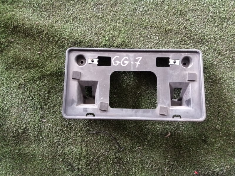 Рамка для номера Honda Fit Shuttle GG7-3006636 L15A 2011 передняя (б/у)
