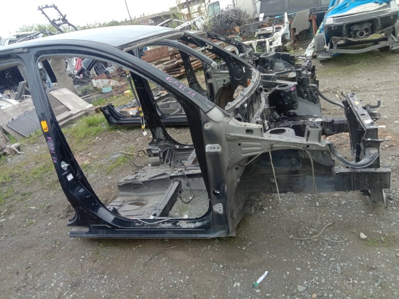 Крыша Toyota Sienta NCP81-5194557 1NZ 2013 (б/у)