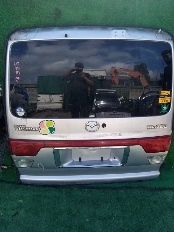 Дверь 5-я Mazda Bongo Friendee SGEW FE 2000 (б/у)