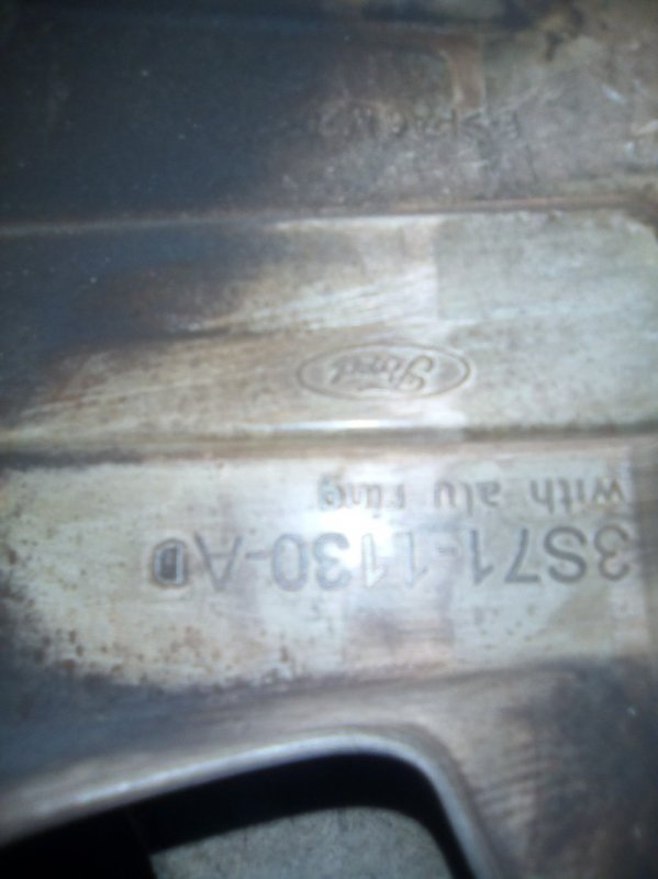 Колпак Ford Focus 2 (б/у) Колпак Ford Focus 2 (б/у)
