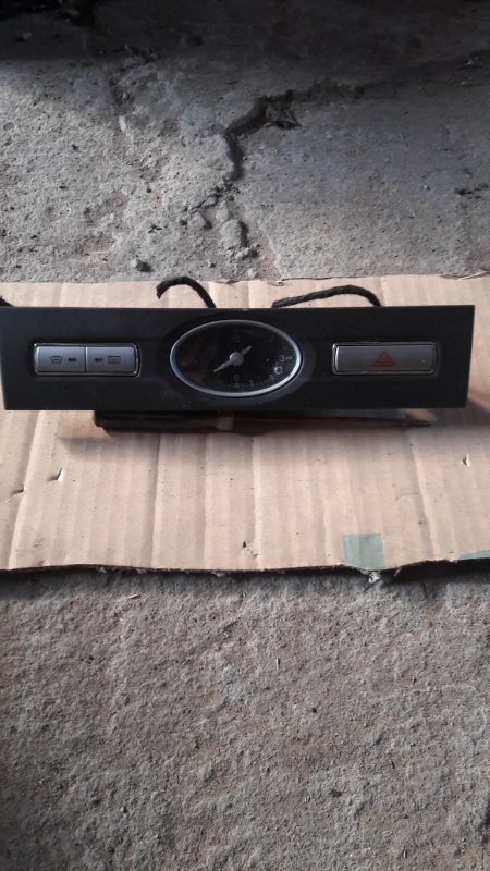 Часы Ford Mondeo 3 (б/у) Часы Ford Mondeo 3 (б/у)