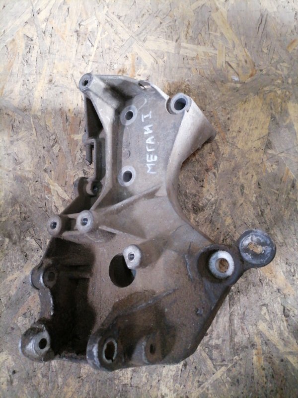 Подушка Renault Megan (б/у) Подушка Renault Megan (б/у)