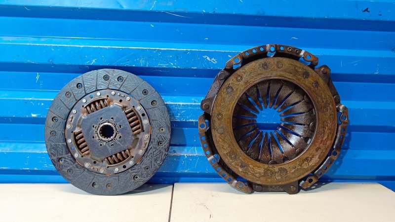 Запчасть комплект сцепления Saab 9-5 2001 1 2.0 B205E 8746711 Б/У Комплект сцепления Saab 9-5 2001 1 2.0 B205E 8746711 Б/У