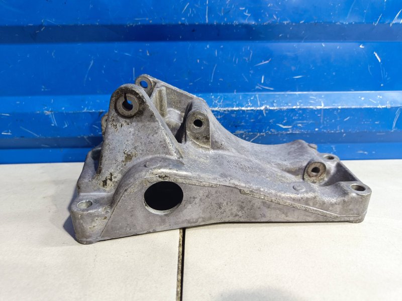 Ролик натяжной Octavia 1997 1 1.6 AEE Ролик натяжной Octavia 1997 1 1.6 AEE