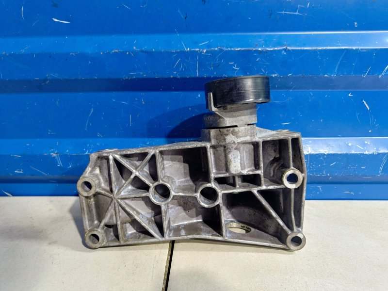 Ролик натяжной Octavia 1997 1 1.6 AEE Ролик натяжной Octavia 1997 1 1.6 AEE