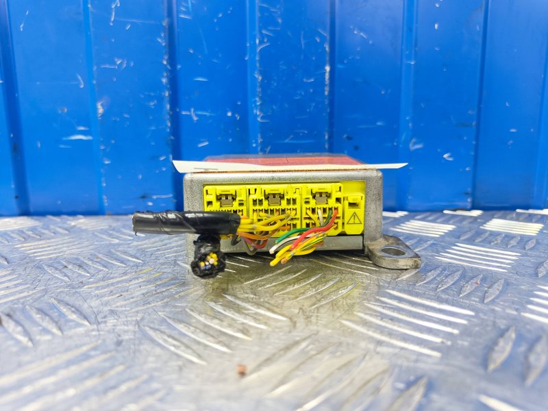 Блок управления srs airbag Teana 2005 J31 2.5 QR25DE Блок управления srs airbag Teana 2005 J31 2.5 QR25DE