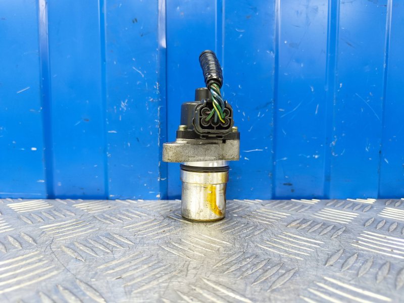 Клапан egr Lafesta 2011 B30 2.0 MR20DE Клапан egr Lafesta 2011 B30 2.0 MR20DE