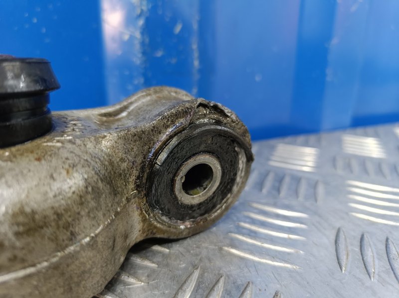 Рычаг задний Sebring 2001 JR 2.7 EER