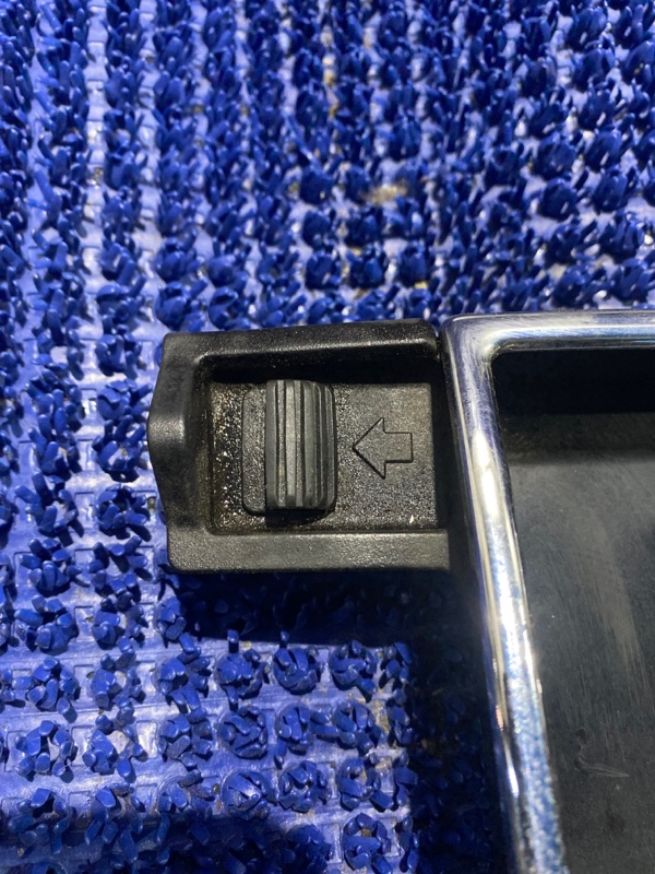 Пепельница CLS-CLASS C219