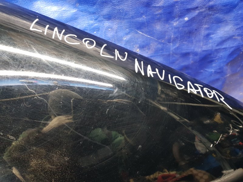 Крыло переднее правое NAVIGATOR U228