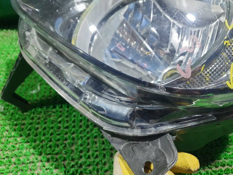 Фара передняя левая TWINGO BCM