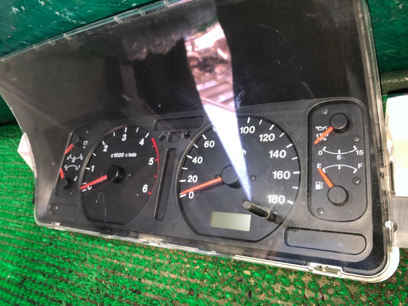 Спидометр для ISUZU BIGHORN UBS73GW 4JX1, 8972196643 3 ракурс Спидометр для ISUZU BIGHORN UBS73GW 4JX1, 8972196643 3 ракурс