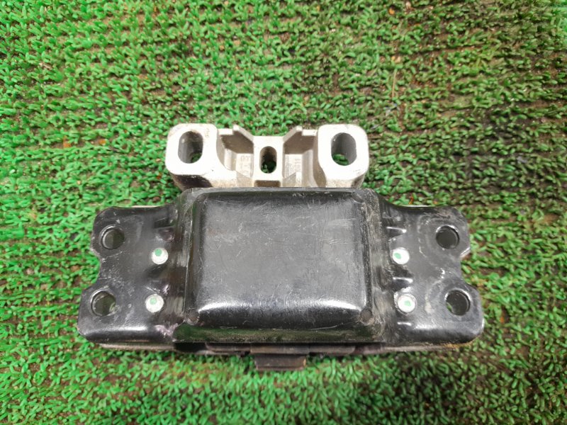 Подушка двигателя левая GOLF 1K1 CAXA