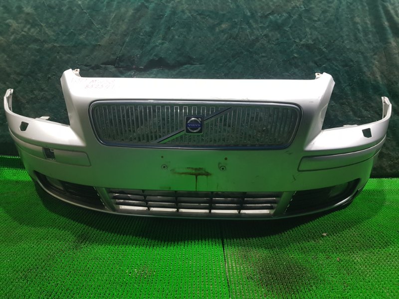 Бампер передний VOLVO V50 MW38 30657005 контрактная