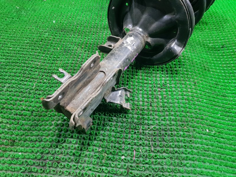 Стойка передняя правая TEANA PJ31 VQ35DE