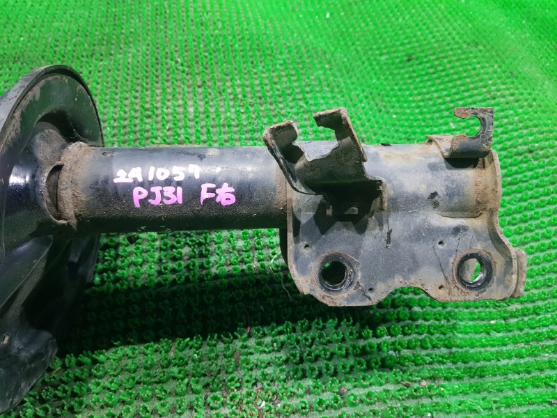 Стойка передняя правая TEANA PJ31 VQ35DE