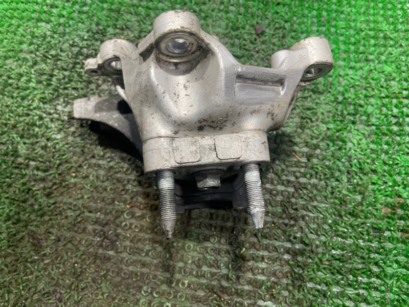 Подушка двигателя левая STREAM RN7 R18A