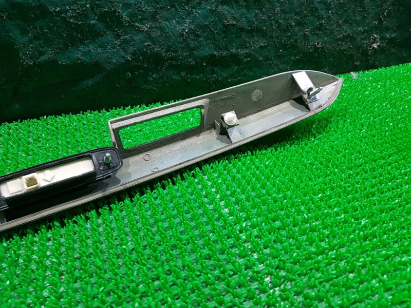 Накладка 5-й двери ESTIMA 2006.02 GSR55 2GRFE