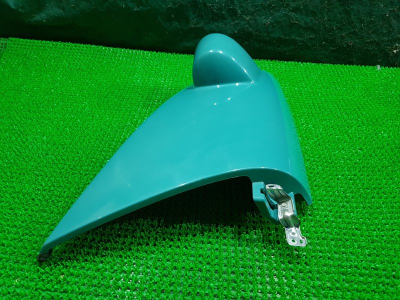 Запчасть щека передняя левая ISUZU ELF NHR69 контрактная Щека передняя левая ISUZU ELF NHR69 контрактная