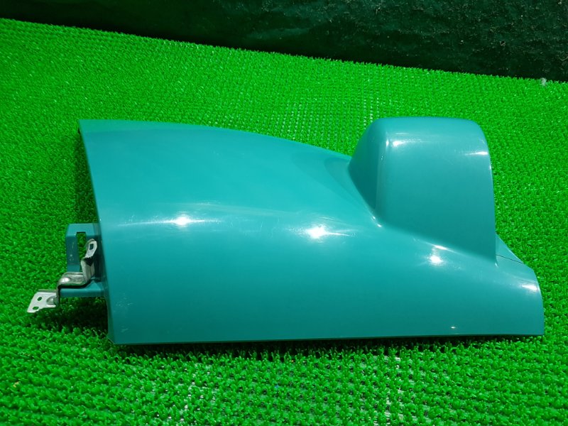 Щека передняя левая ELF NHR69 Щека передняя левая ELF NHR69