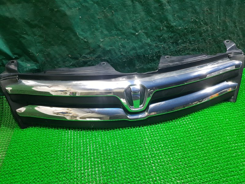 Решетка радиатора TOYOTA IST NCP65 Решетка радиатора TOYOTA IST NCP65