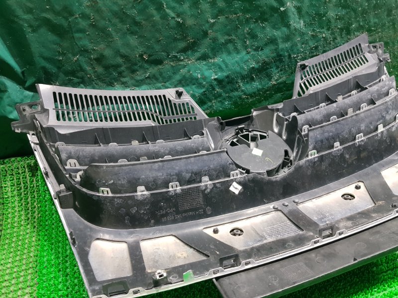 Решетка радиатора GOLF 1K5