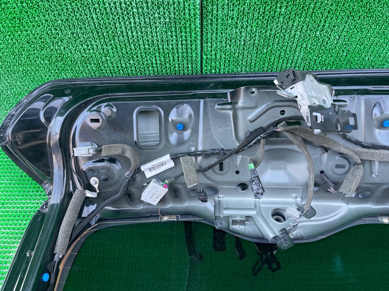 Дверь 5-я задняя V40 MZ63 B5204T9