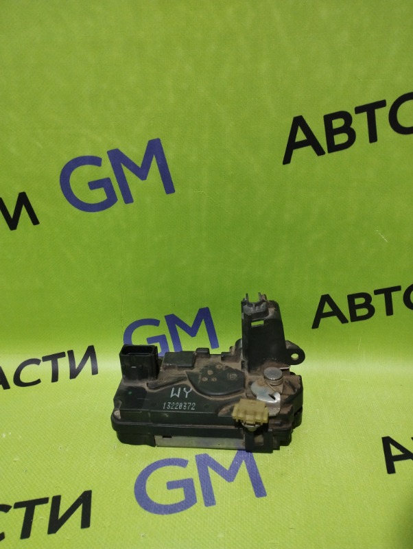 Замок двери Opel Astra L69 Z16XER 2007 задний правый (б/у)