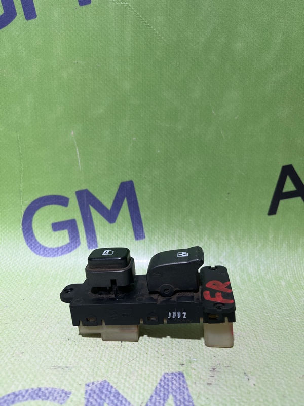 Кнопка стеклоподъемника SsangYong Rexton RJN D27DTP 2011 передняя правая (б/у)