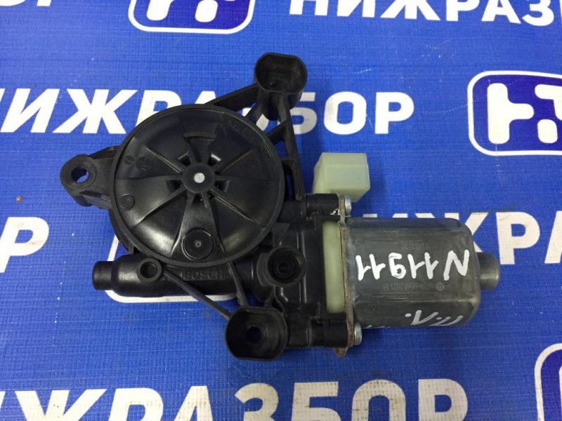 Моторчик стеклоподъемника Skoda Octavia 2016 A7 1.6 CWVA 5Q0959801B Б/У
