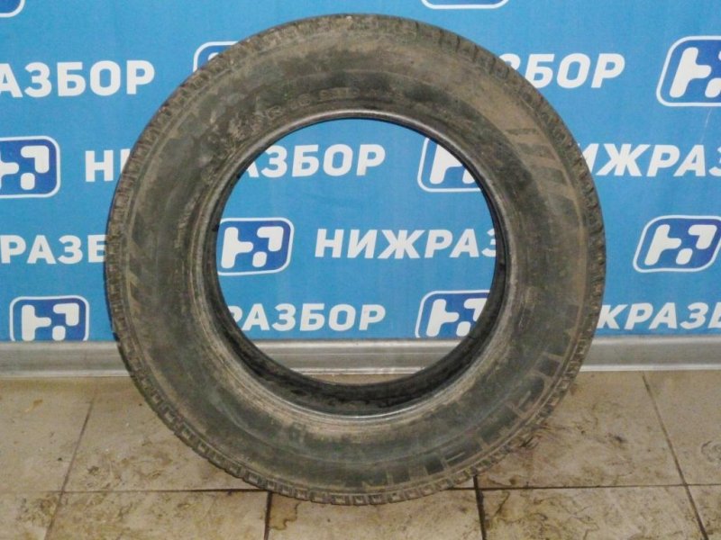 Шина Шины R16 (б/у) Шина Шины R16 (б/у)