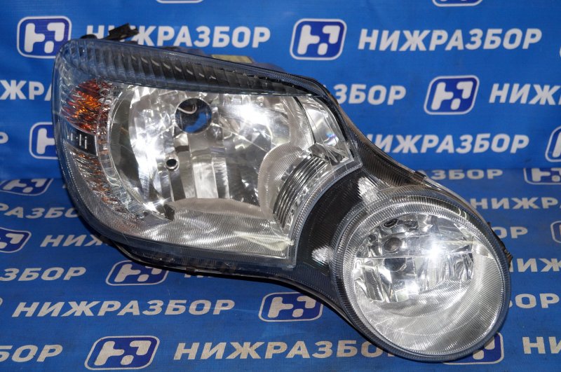 Фара Skoda Yeti правая (б/у) Фара Skoda Yeti правая (б/у)
