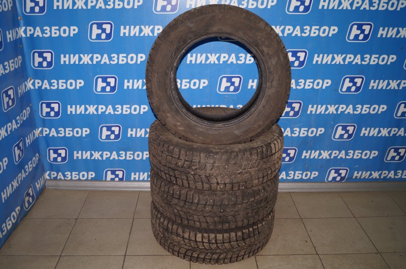 Шины зимние к-кт (б/у) Шины зимние к-кт (б/у)