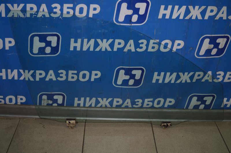 Стекло двери переднее правое BYD F3 2006-2013 Б/У