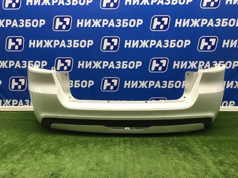 Бампер Lada Granta задний (б/у) Бампер Lada Granta задний (б/у)
