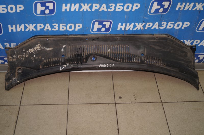 Жабо Fiat Albea 2002 (б/у) Жабо Fiat Albea 2002 (б/у)