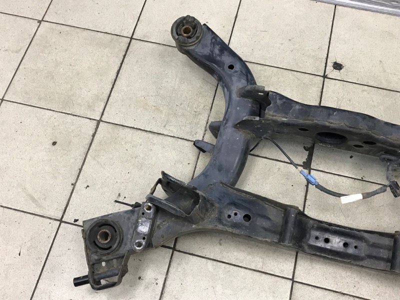Подрамник задний Nissan Teana J31