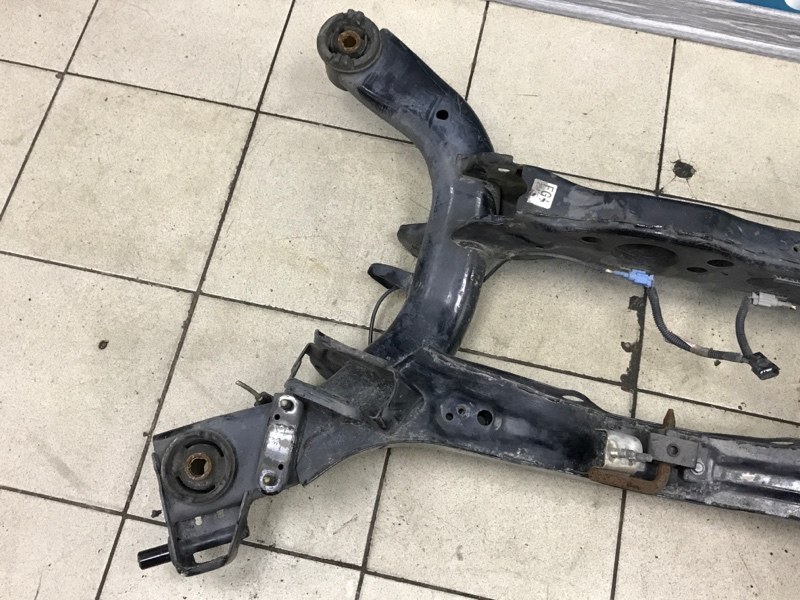 Подрамник задний Nissan Teana J31