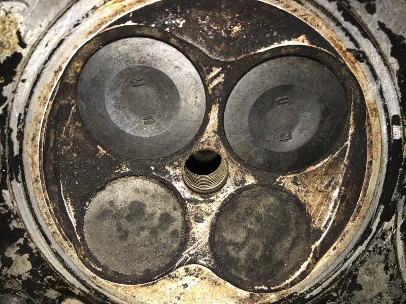 Головка блока цилиндров (ГБЦ) правая LS 430 2000-2006 XF30 4.3 3UZ-FE
