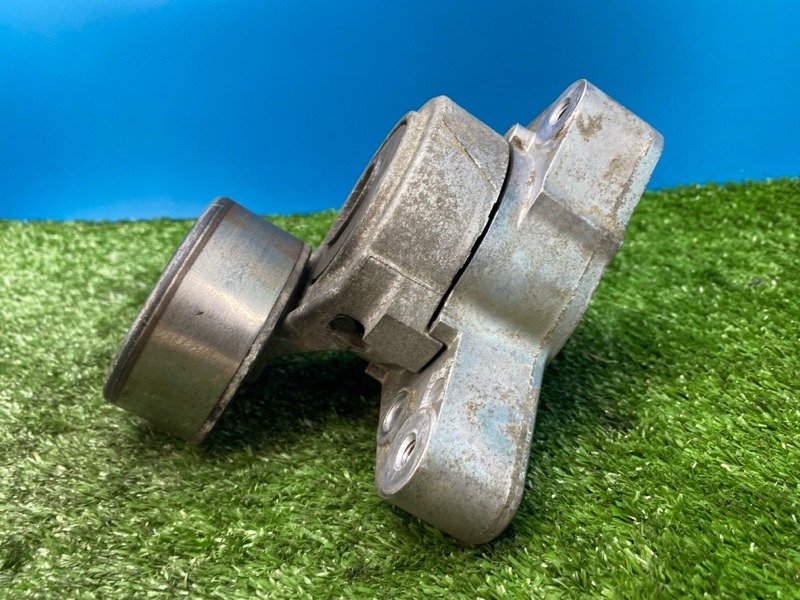 Натяжитель ремня Honda Accord K24A3