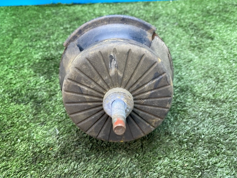 Опора двигателя M37 Y51 3.7 VQ37VHR