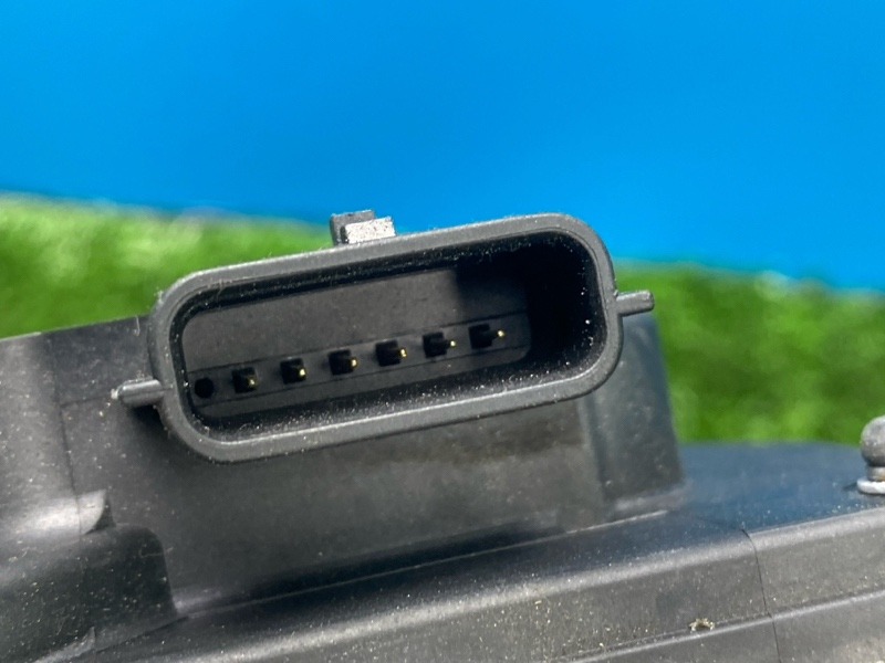 Заслонка дроссельная левая G35 V36 3.5 VQ35HR